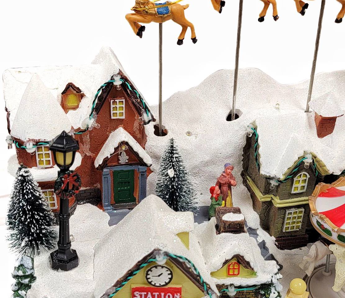 Snow-covered Village Christmas Decoration. Christmas Village F07M4-18-3