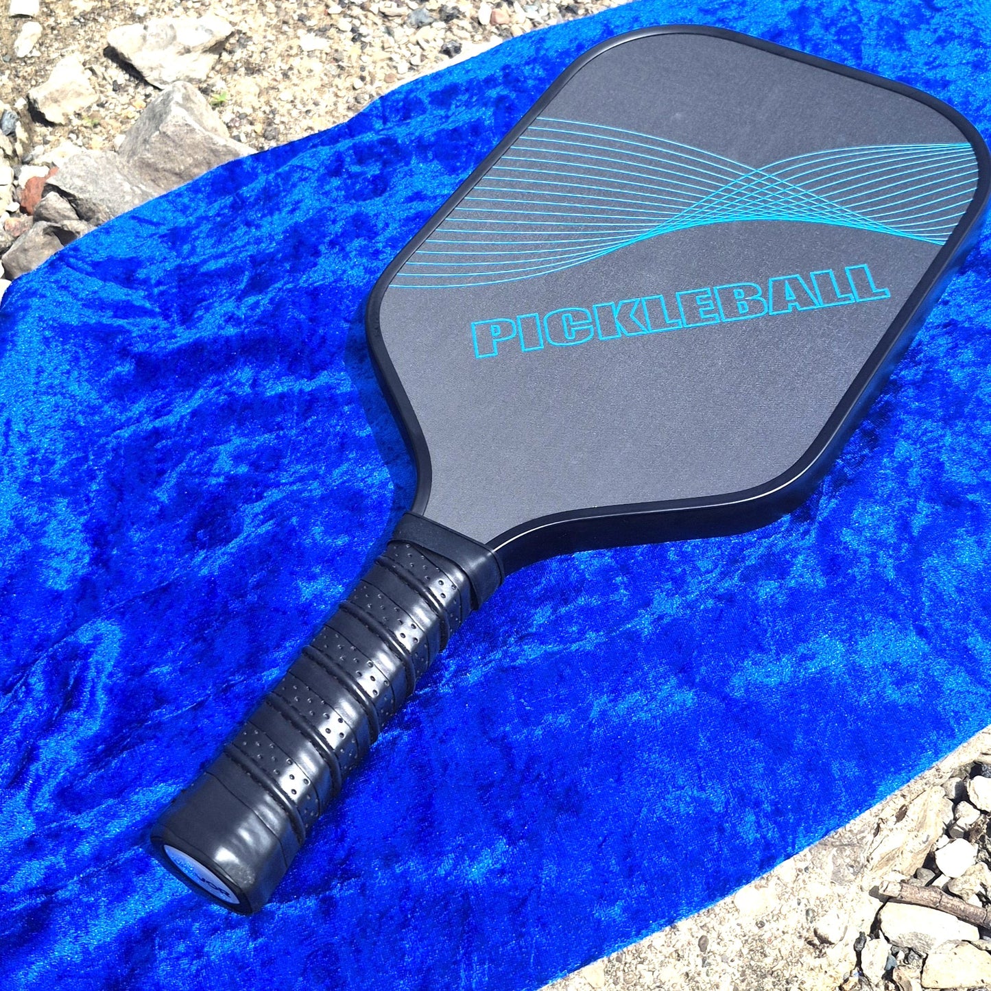 T700 Carbon Fiber Pickleball Paddle – Professional Pickleball Racket with Honeycomb Core for Power, Control & Spin