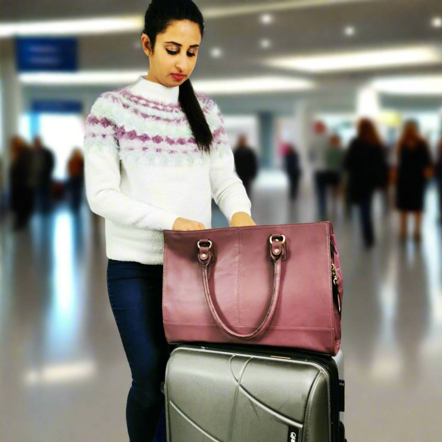 The Signature 17" Bag, Purple-1